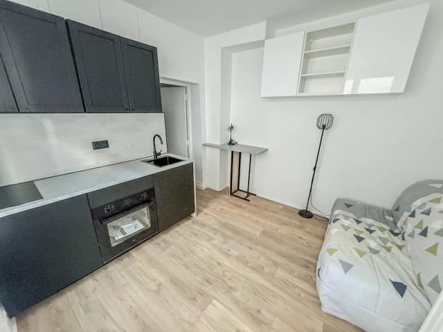 Studio meublé 16 m² à louer Rouen Saint Marc – Refait à neuf