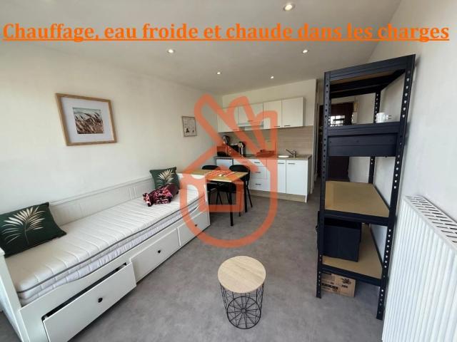 Studio MEUBLÉ 17 m² Balcon