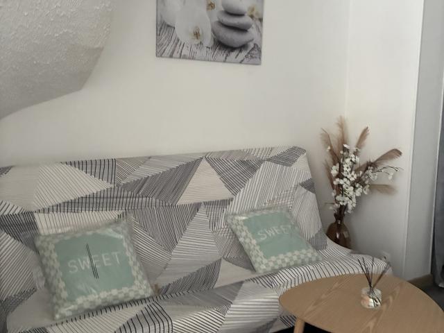 STUDIO MEUBLE 17M2 Centre ville de DIEPPE