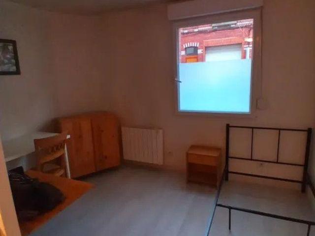 Studio meublé 17m² très propre