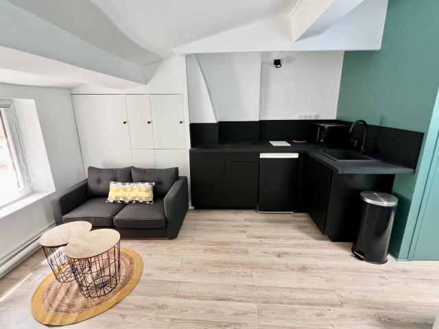 Studio meublé 18,58 m2 en dernier étage