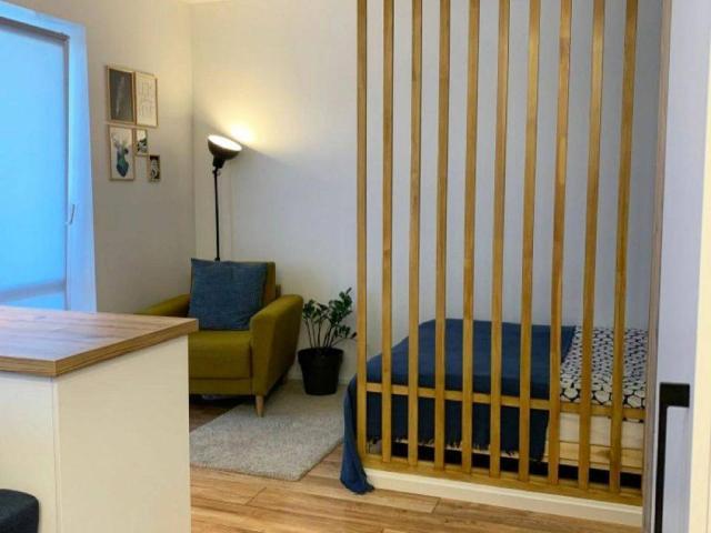studio meublé – 19m² – paris 15e, rue du commerce – 795€/mois cc