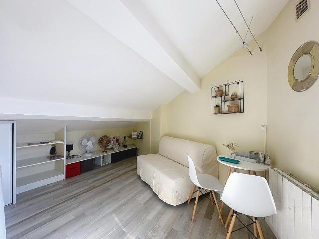 Studio meublé 10 m²