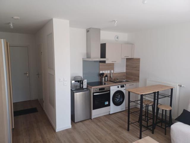 Studio meublé 24 m² avec grand bal– idéal étud