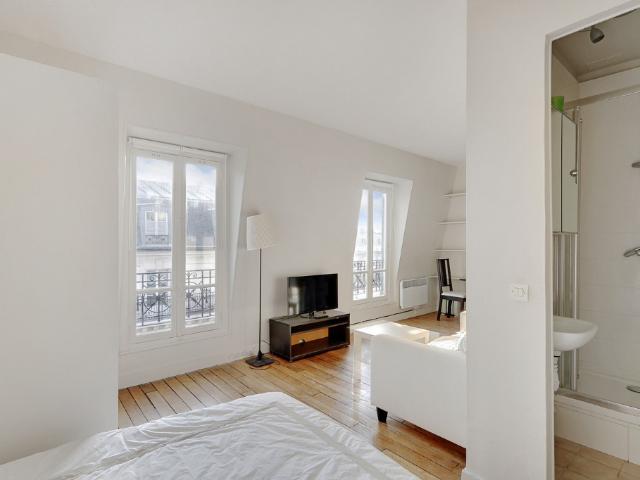 studio meublé 25 m² 1 000 €