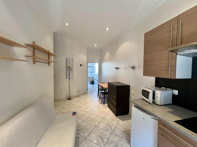 STUDIO MEUBLE 25.03m² VILLEURBANNE