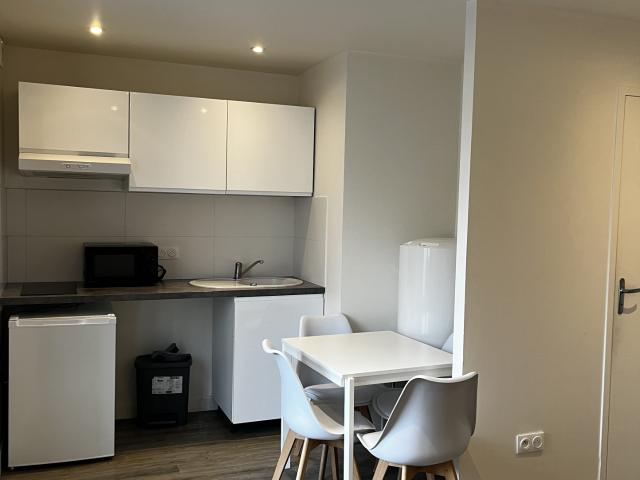 Studio meublé 25,87m2 720€ CC