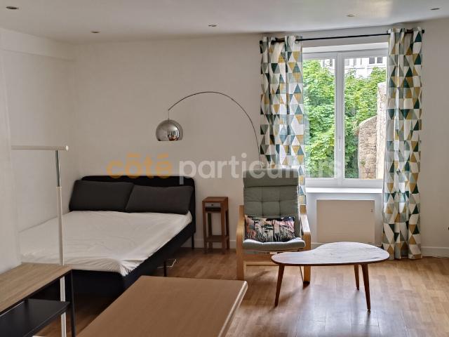 STUDIO MEUBLE 26 m2
