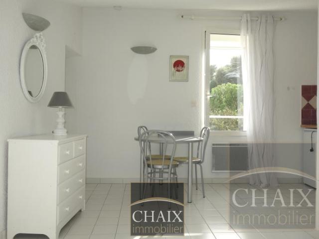 STUDIO MEUBLE 26.01m2 AUBAGNE