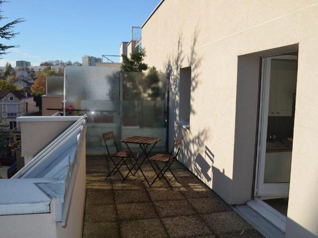 Studio Meublé 26m² Le Kremlin Bicetre terrasse