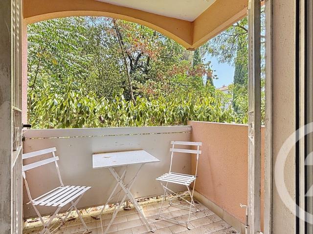Studio meublé 27 m²