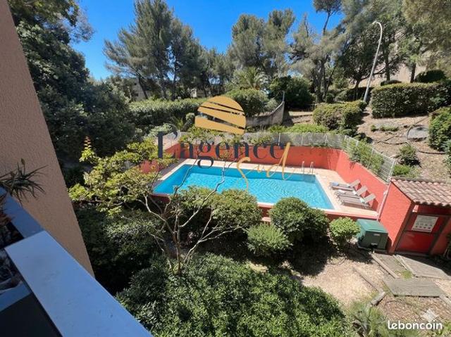 Studio meublé 27 m² avec terrasse à La Seyne sur Mer