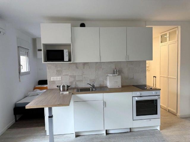 Studio meublé 27 m² entièrement rénové