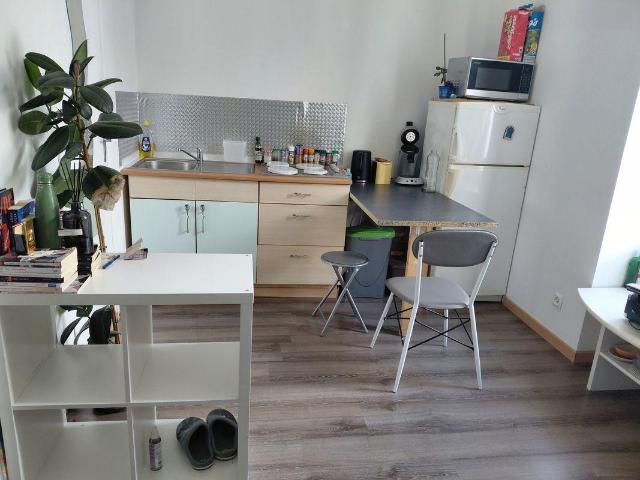 Studio meublé 20m2 prépa Clémenceau à 3 min