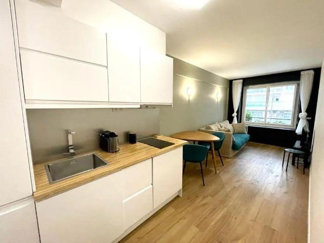 Studio meublé 21m² refait Metro RANELAGH