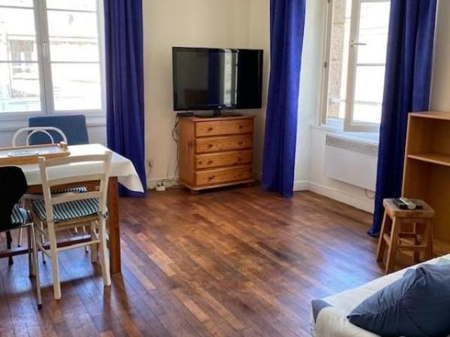 Studio meublé 22² Intra Muros