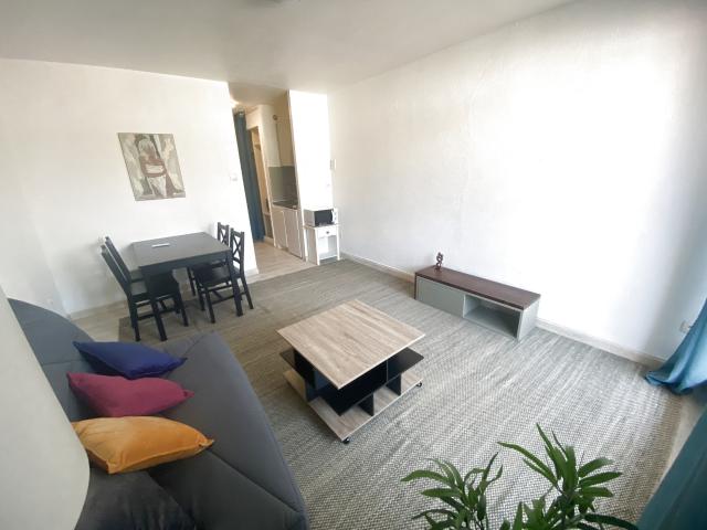 Studio meublé 22m2 Terrasse Secteur Talabot