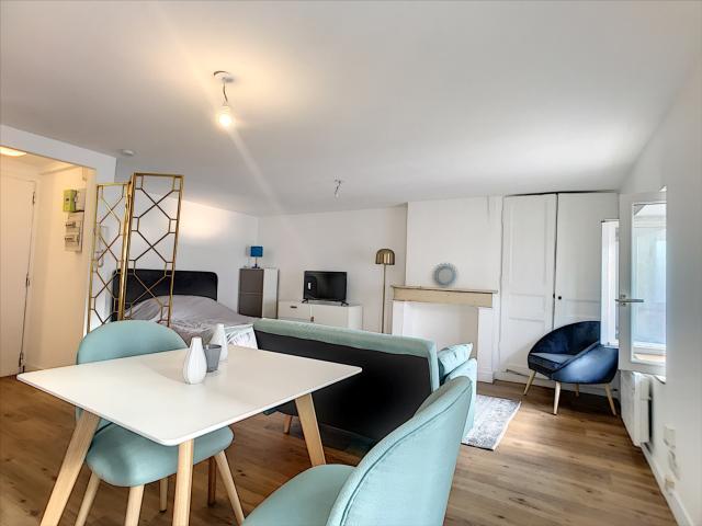 STUDIO MEUBLE – 30 m2 – 69007 LYON