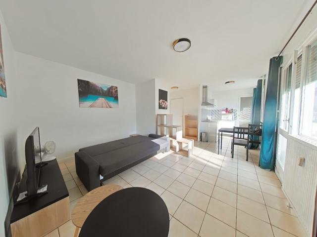 STUDIO MEUBLE 30 m²