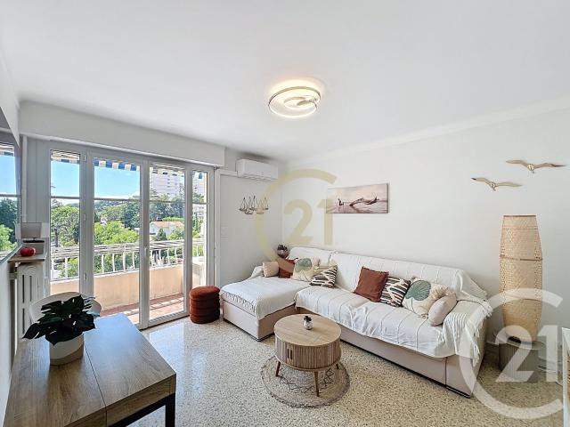Studio meublé 31 m²