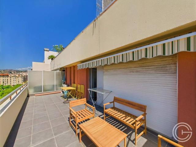 STUDIO MEUBLE 33 RUE SCALIERO NICE PORT