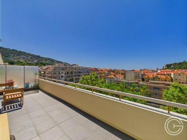 STUDIO MEUBLE 33 RUE SCALIERO NICE PORT
