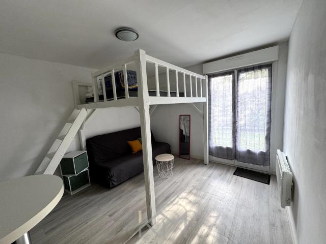 Studio meublé