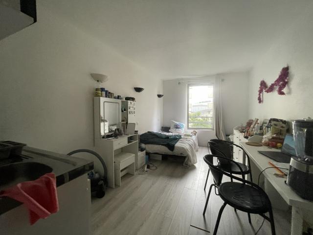 Studio meublé