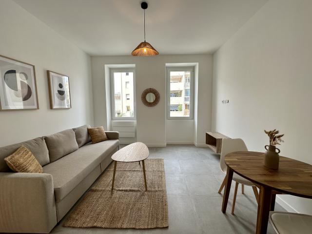 STUDIO MEUBLE 7EME ARRONDISSEMENT SAINT LAMBERT ELIGIBLE JOYLOC