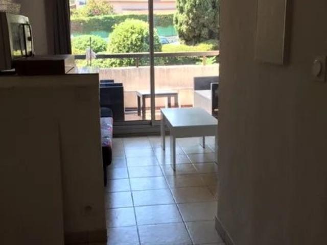 STUDIO MEUBLE/CAGNES SUR MER