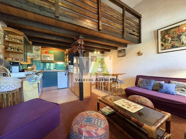 STUDIO MEZZANINE AUX LAUNES