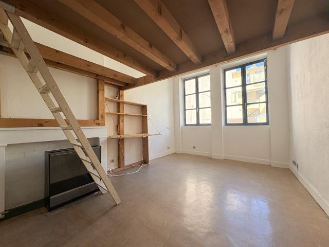 STUDIO MEZZANINE LYON 5