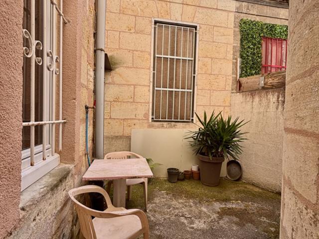 Studio mezzanine patio