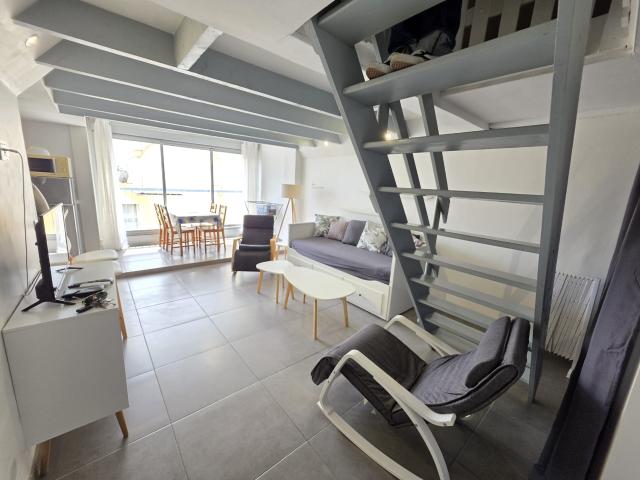 Studio Mezzanine