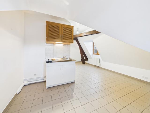 STUDIO NOGENT LE ROI CENTRE