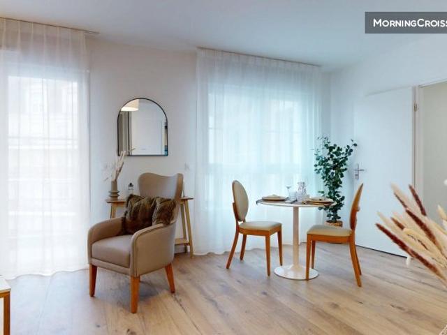 Studio neuf avec services
