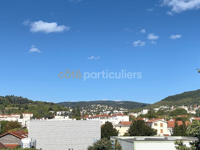 STUDIO NEUF AVEC TERASSE CLERMONT FERRAND
