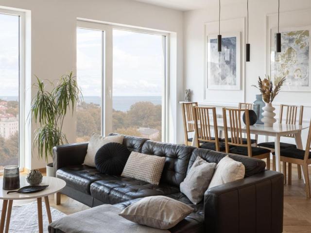 Studio neuf de 26 m² avec balcon de 5 m², à 300 m du métro Mairie de Saint Ouen
