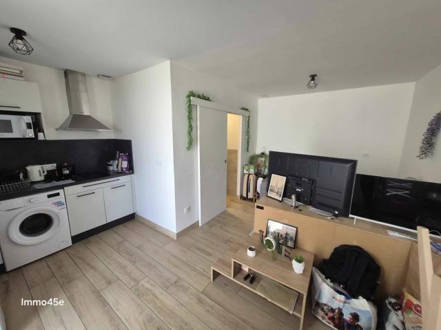 STUDIO NEUF MEUBLE ET EQUIPE + PARKING A TAIN L'HERMITAGE