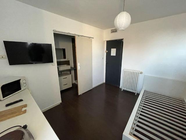 STUDIO NIMES 1 pièce s 15 m2