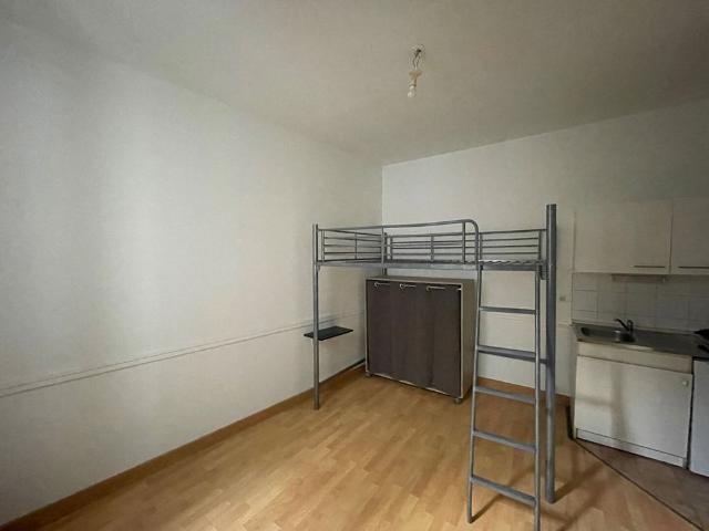 STUDIO NIMES 1 pièce s 16 m2
