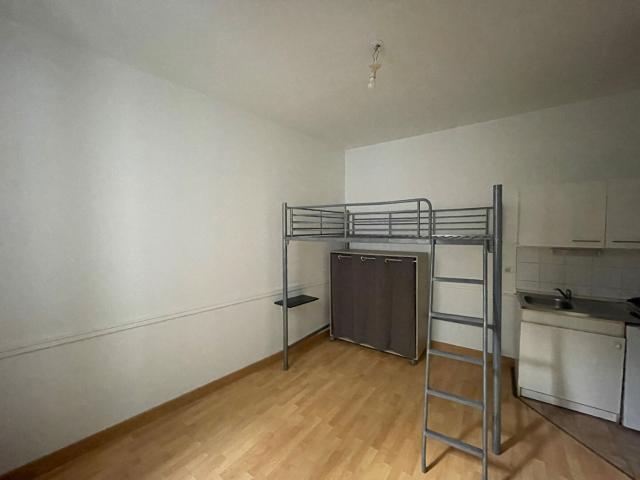 STUDIO NIMES 1 pièce s 16 m2