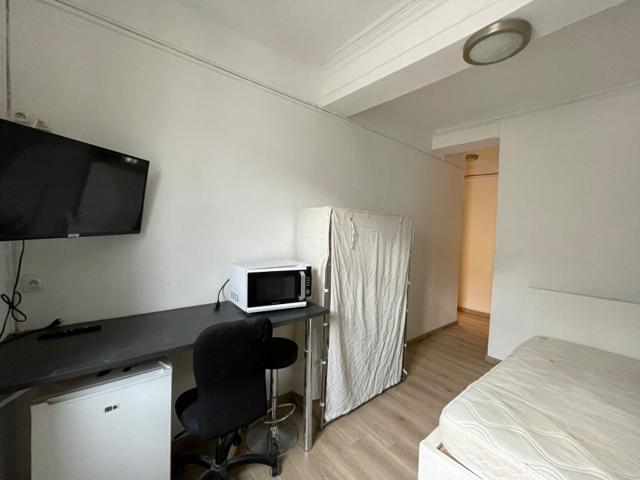 STUDIO NIMES 1 pièce s 16 m2