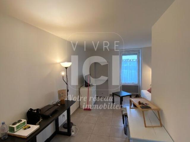 Studio Sainte Luce centre 20.29m² avec jardinet, place de stationnement