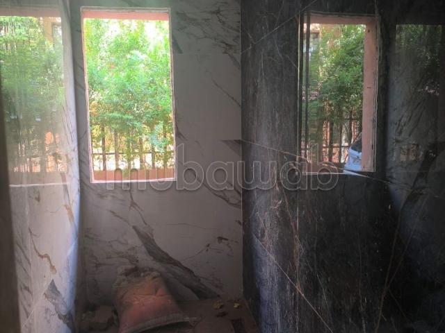 Studio semi fini à vendre à Abwab Gueliz Marrakech