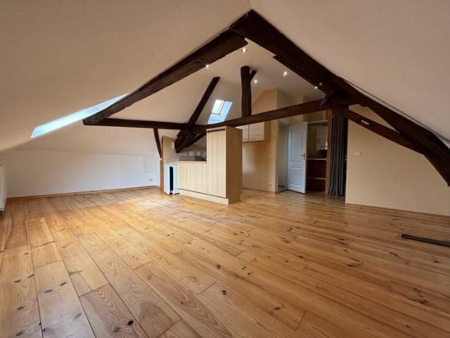 Studio situé à 2 pas de la Grand Place de Nivelles