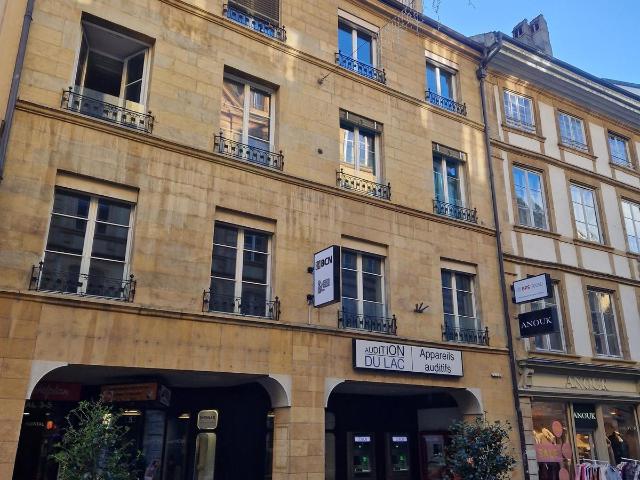 Studio situé rue de l'Hôpital 3 5 à Neuchâtel
