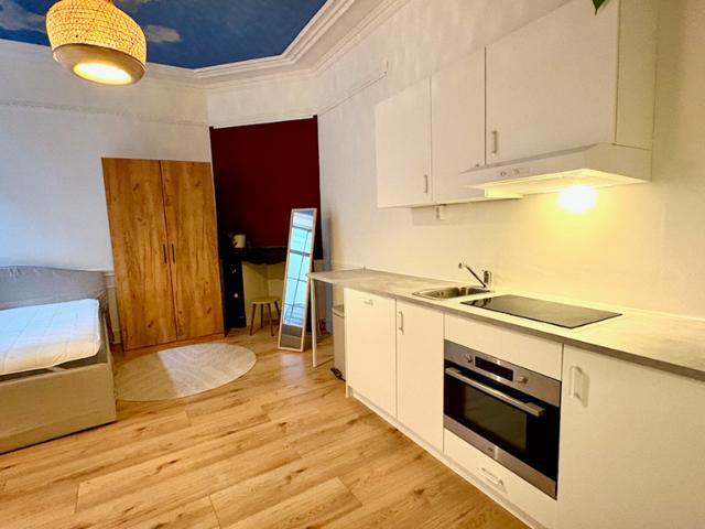 Studio Surface Area: 30m2