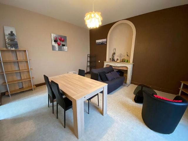 Studio Poitiers Saint Denis 30.01 m²