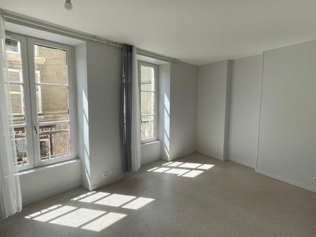 Studio Poitiers Saint Michel 20.12 m²